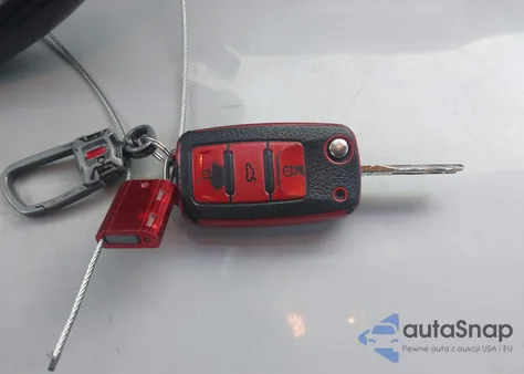 2011 Volkswagen Jetta Sportwagen 2.0L Tdi from USA, damaged, VIN 3VWPL8AJ8BM706660